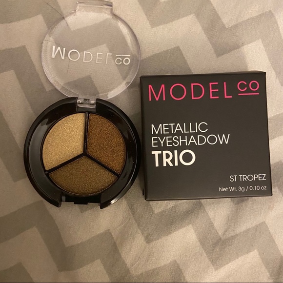 Model Co Bundle - Picture 7 of 16